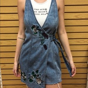 H&M x Coachella collab - overall denim dress